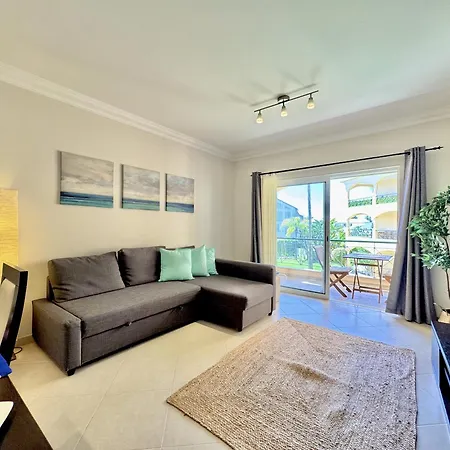 Village 1 With Pool By Homing Apartamento *