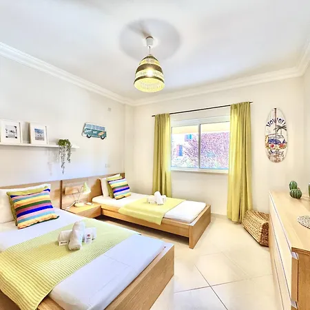 Village With Pool By Homing Apartment