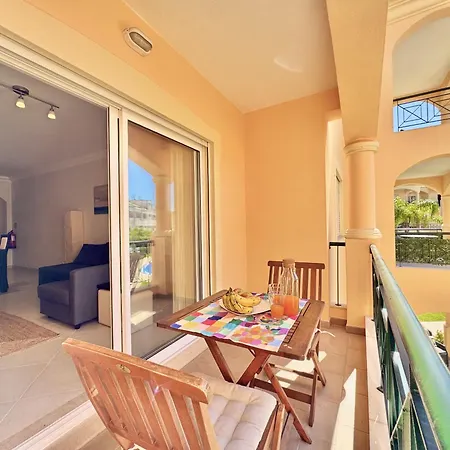 Village With Pool By Homing Apartment