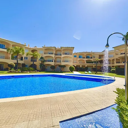 Village With Pool By Homing Apartment